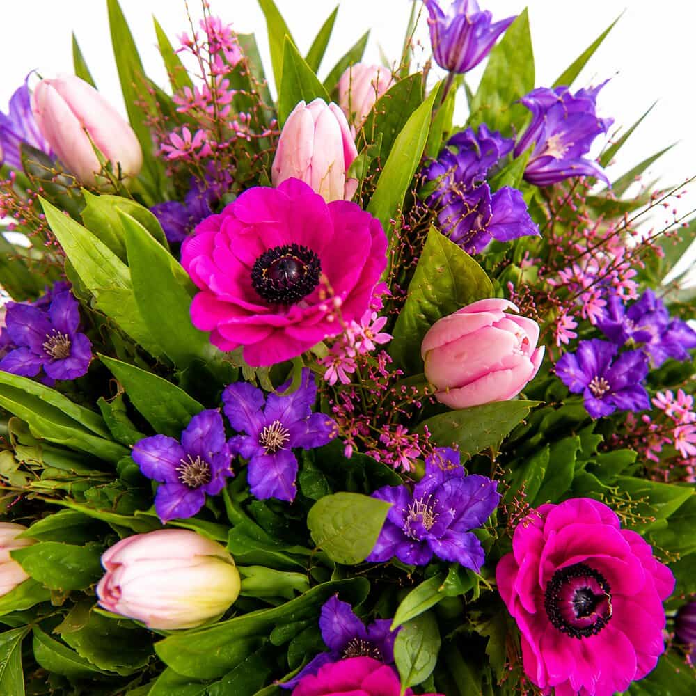 Elly – Frühlingsstrauß mit Anemonen – Detailansicht 2