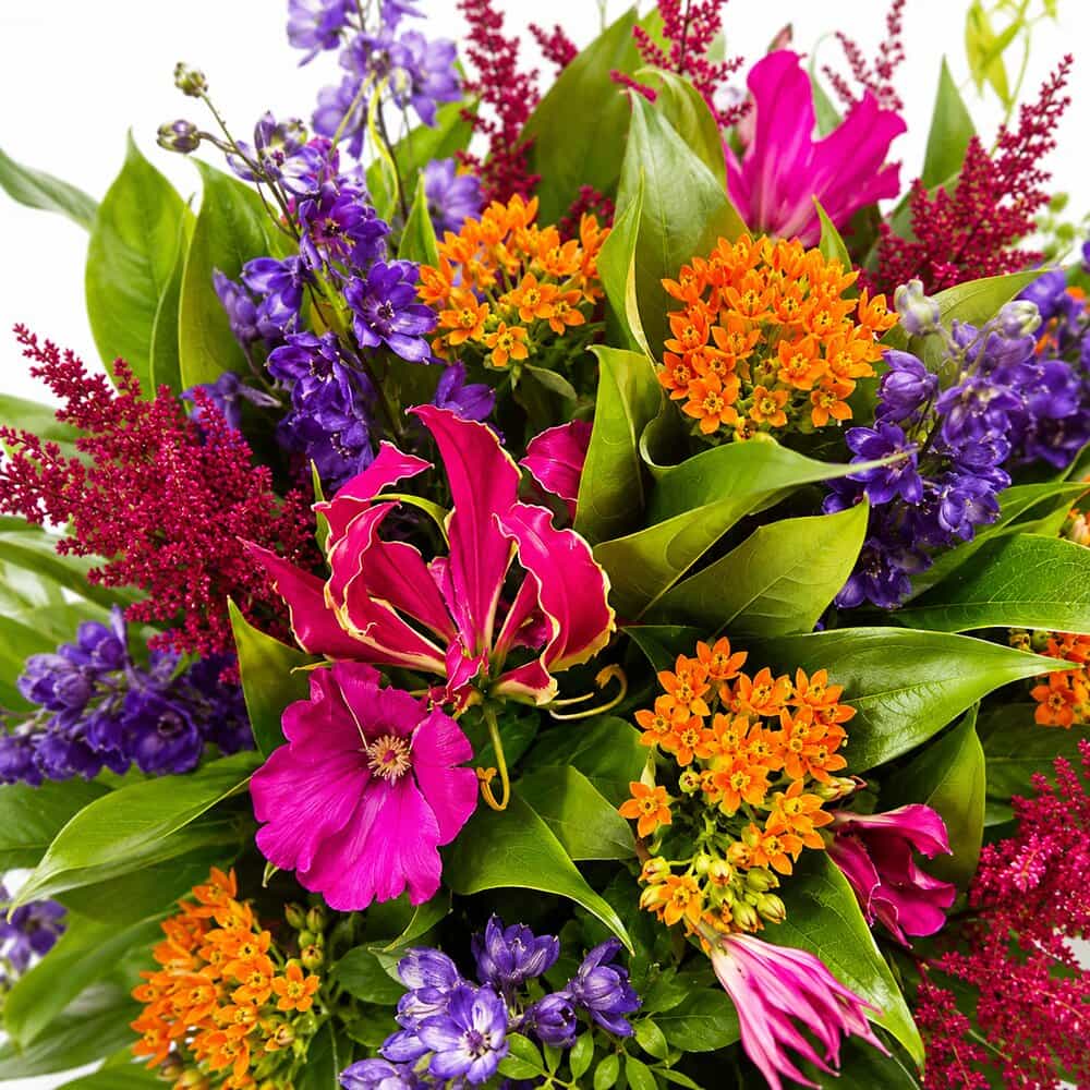 Vida – Bunter Sommerstrauß mit Gloriosa – Detailansicht 2