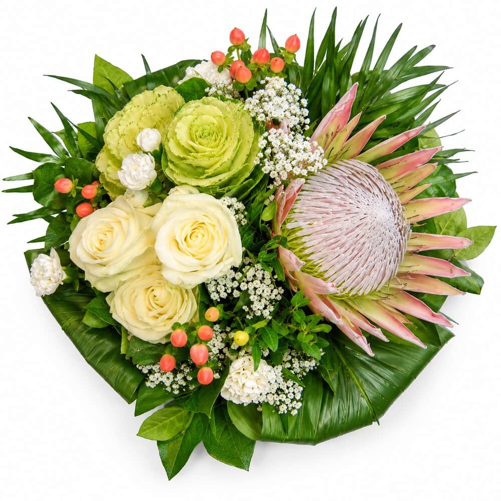 Runa – Edler Strauß mit Protea – frisch gebundener Blumenstrauß